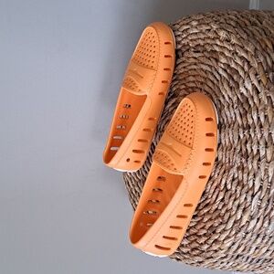 Floafers Womens Orange Rubber Driver‎ Beach/Preppy/Athleisure Loafers S-9